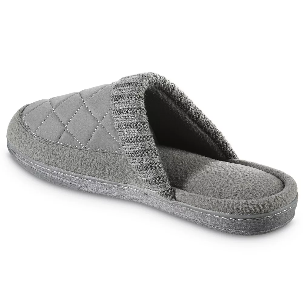 Isotoner Levon Men's Quilted Clog Slippers 5 Isotoner Levon Men's Quilted Clog Slippers - Image 3